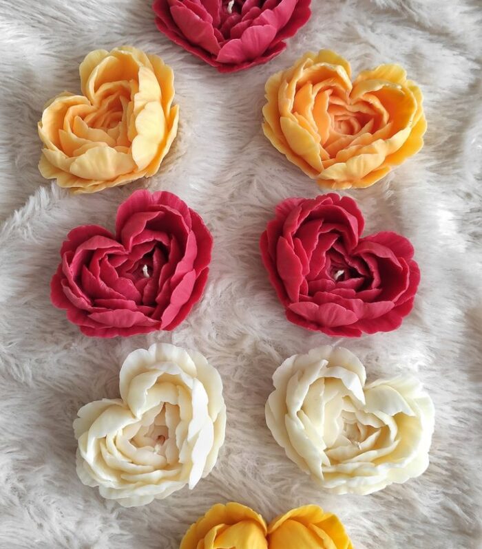 Heart shape rose candle