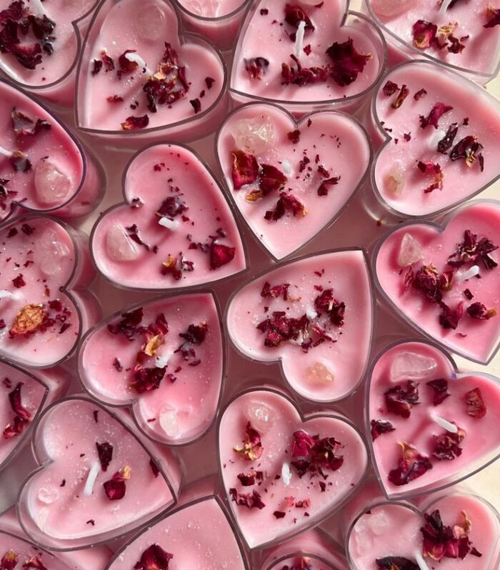 Heart Shape Tealights With Rose Dried Flower - Pack of 10 Pcs